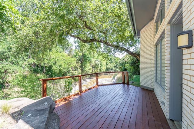 Building Photo - 8907 Club Creek Cir