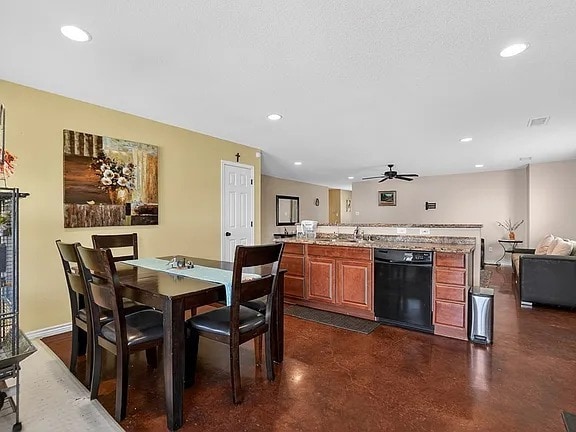 Building Photo - Comfy 4-Bed Midland Home with all appliances, backyard, attached garage, 6 min to grocery store