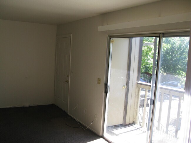Building Photo - 250 Cleveland Ave