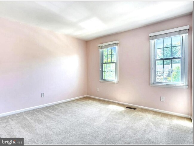 Building Photo - 3151 Borge St