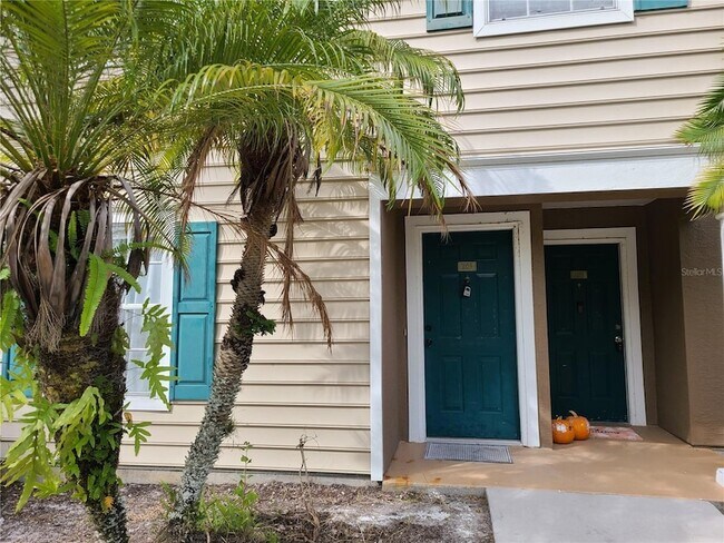 Primary Photo - 8911 Manor Loop