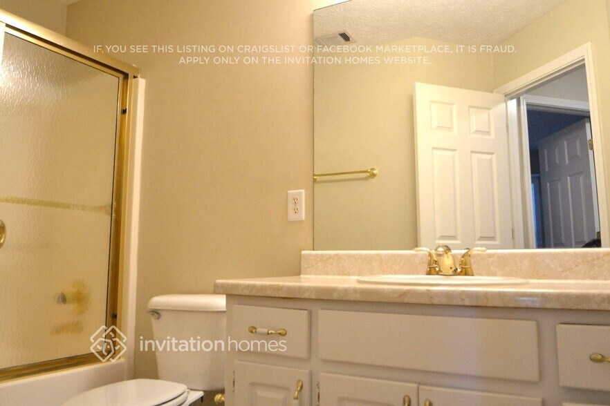 Building Photo - 404 Old Ivy Path