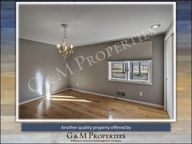 Building Photo - Rarely Available 4-Bedroom House - in Pitt...