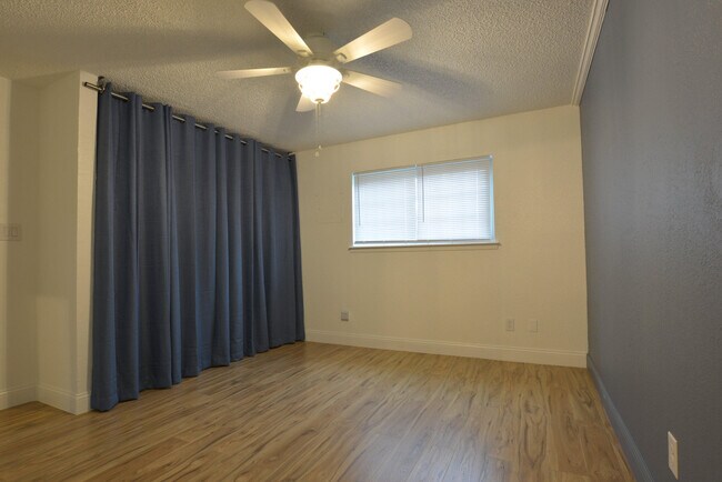 Building Photo - 6403 28th St