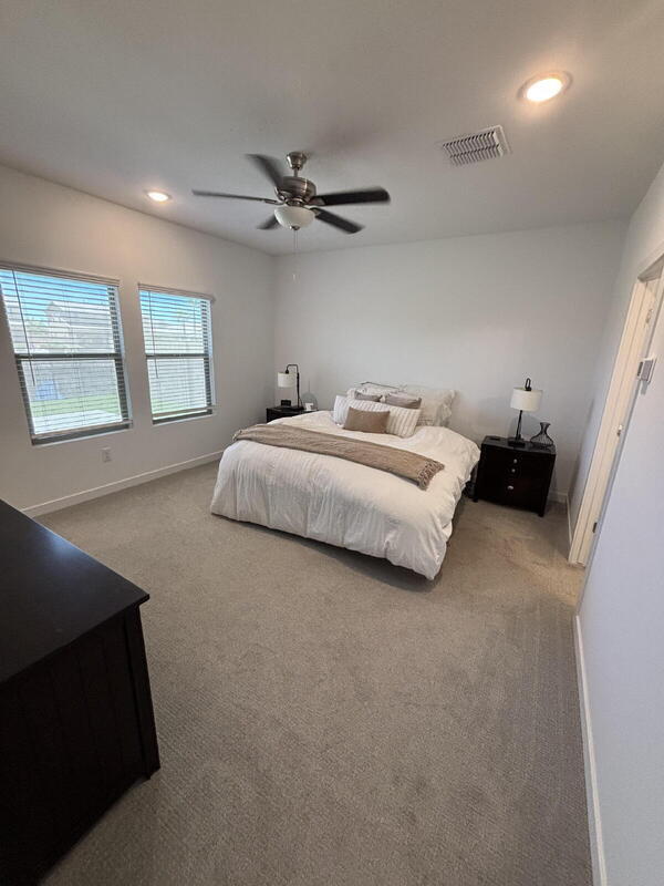 Building Photo - 40525 Bravo Dr