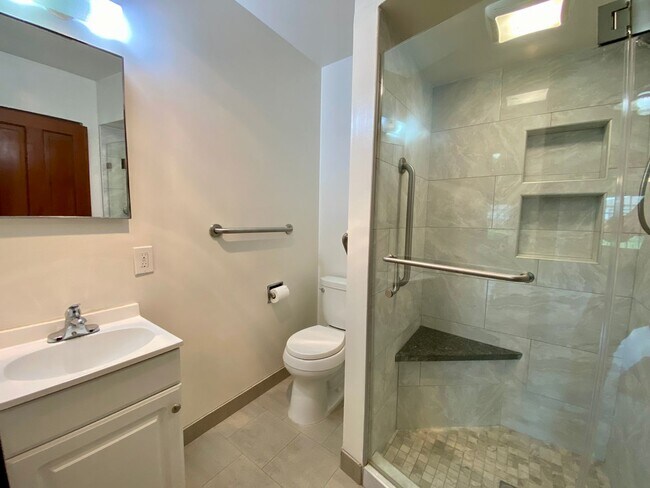 Building Photo - Rustic Spacious Home with Large Yard Boasting Timeless Character – 3 Bed, 2.5 Bath