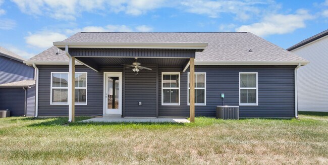 Building Photo - Lovely Home in Clarksville