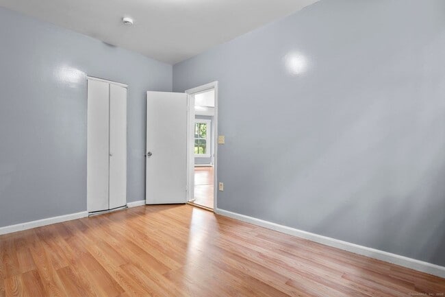 Building Photo - 22 Wyman St
