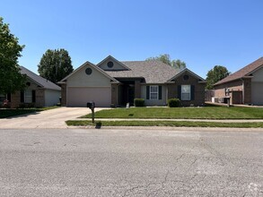 Building Photo - 318 Swordfish Dr