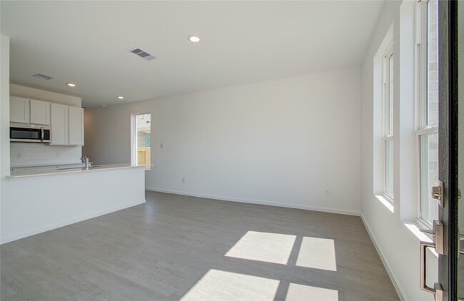 Building Photo - 26514 Foxtail Fern Dr