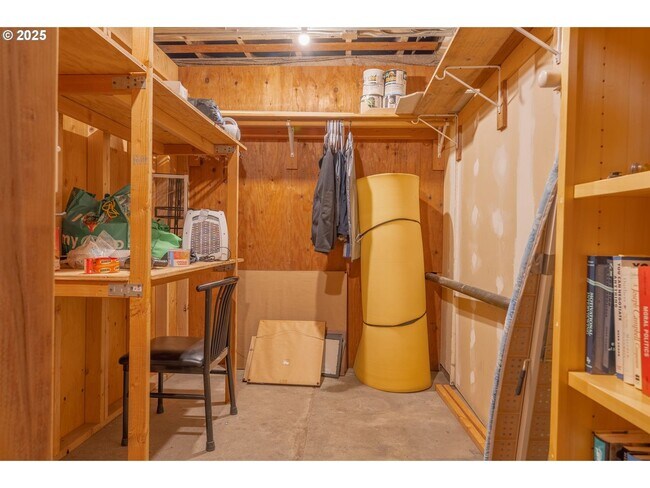 Building Photo - Charming NW Portland 1-Bedroom with Brick Accents & Modern Touches