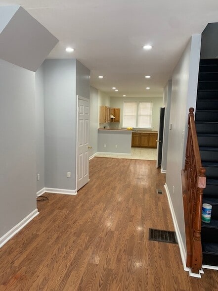 Building Photo - 2233 E Biddle St