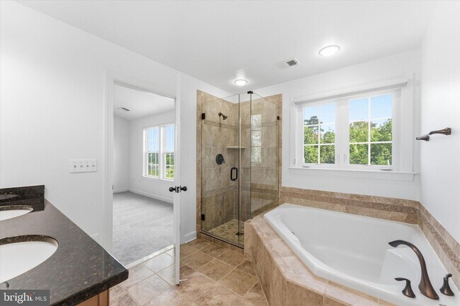 Building Photo - 25263 Beach Pl