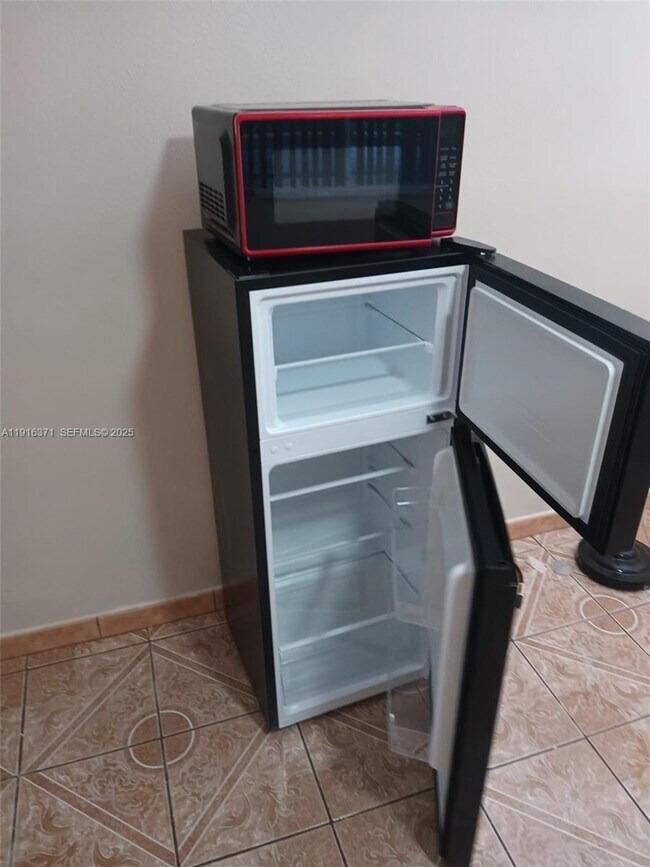 Building Photo - 26636 SW 126th Ave