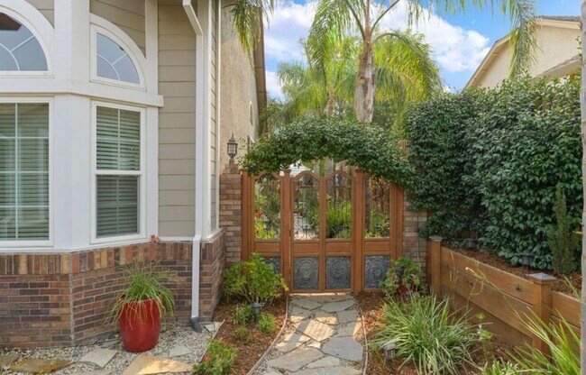 Building Photo - Beautiful Antelope Home with Private Pool | Available July 1st | $3,350/mo