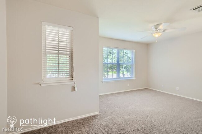 Building Photo - 3 br, 2.5 bath House - 105 Fazio Dr UNIT