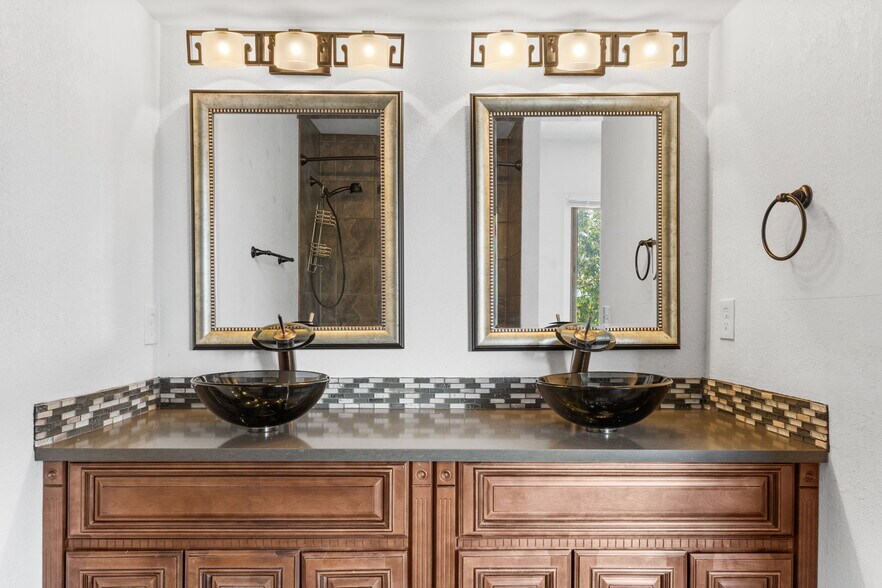 Building Photo - 3050 West 32nd Avenue