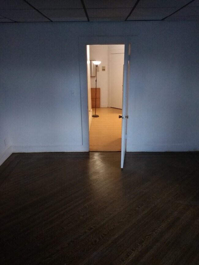 Building Photo - 288 Montgomery St