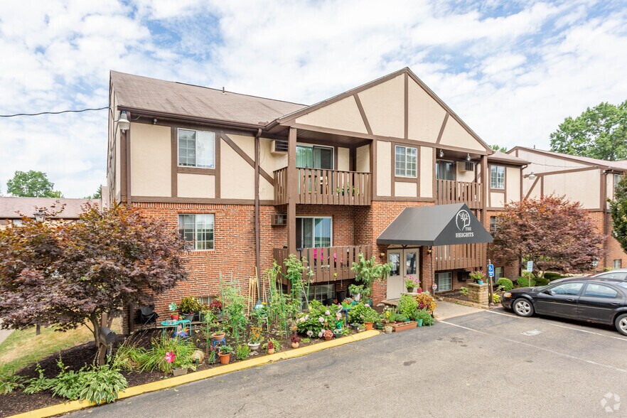 Case Mansion Flats 123 17th 1 St NW Canton OH 44703 Apartment Finder