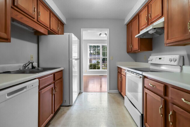 Building Photo - 609 Corinth Ct