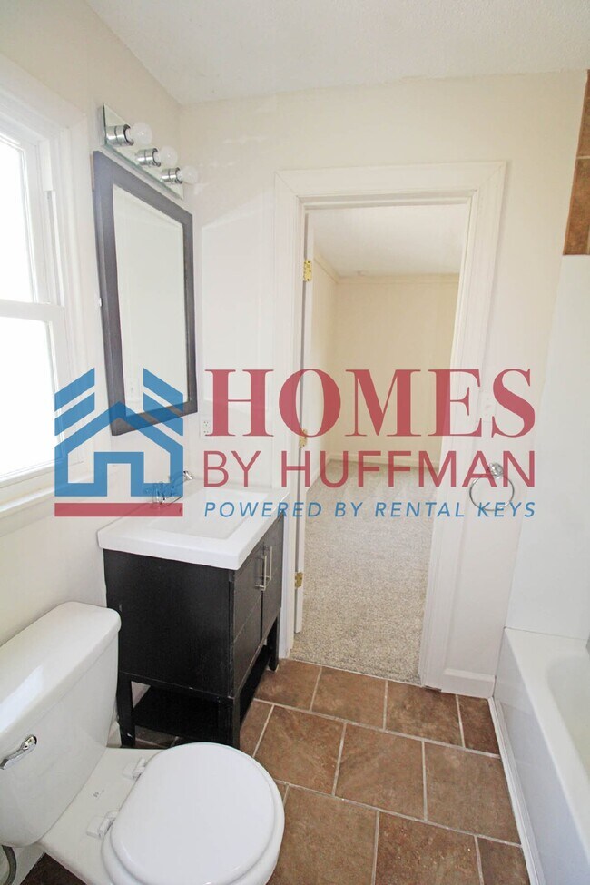 Building Photo - Westside | Two Bedroom House | Updated