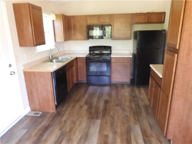 Building Photo - 7222 Isaac Ln
