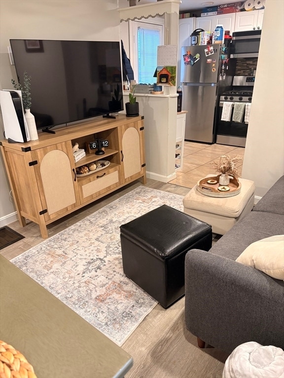 Building Photo - 254 Hurley St