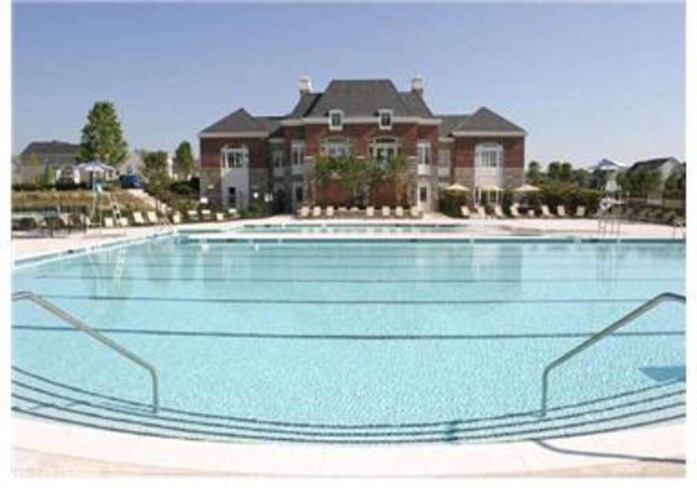 Community Pool - 42519 Highgate Ter