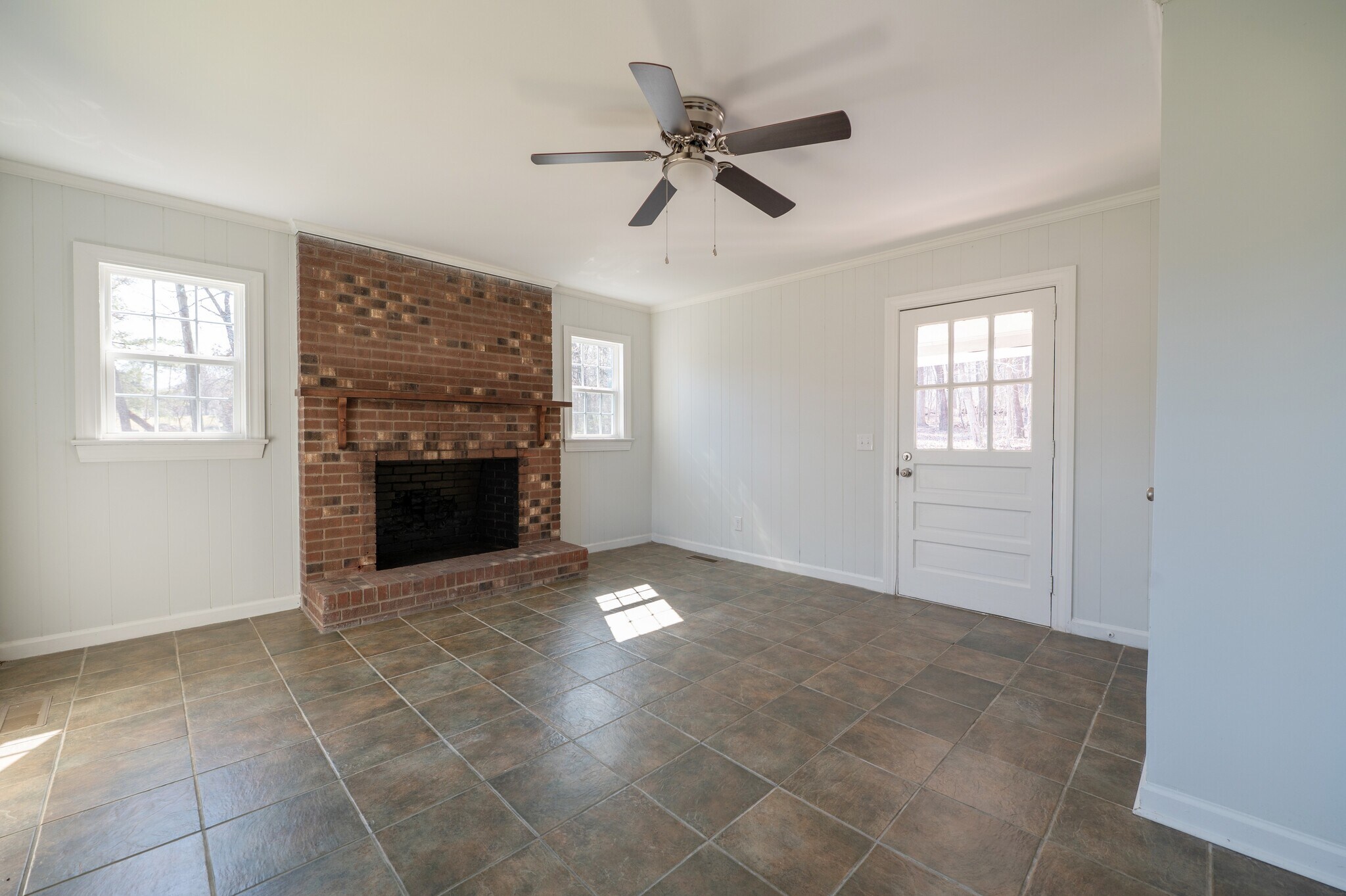 Building Photo - 1473 Briarcliff Dr