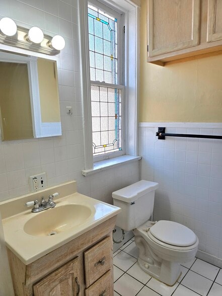 Building Photo - 7212 Forsyth Blvd