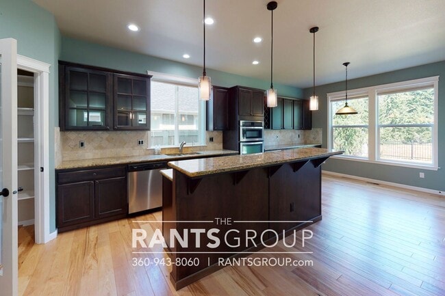Building Photo - 4 br, 2.5 bath House - 4000 Amelia Ct NE