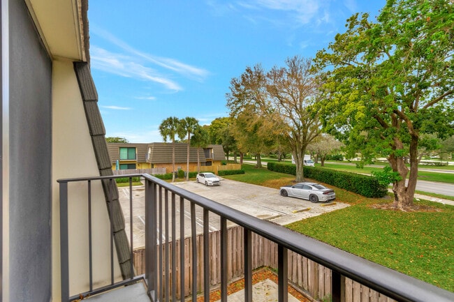 Building Photo - 311 3rd Way