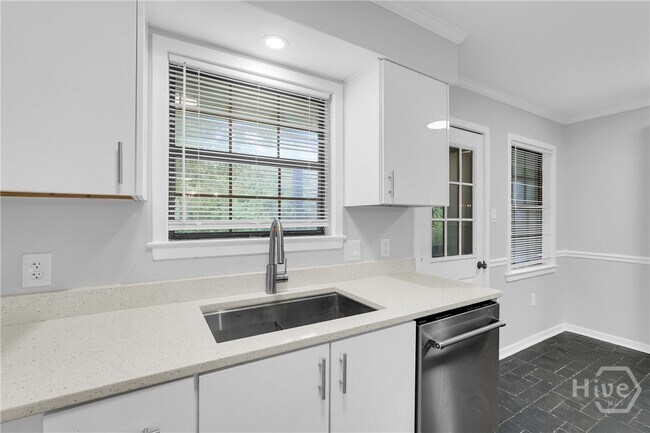 Building Photo - 2612 Whatley Ave