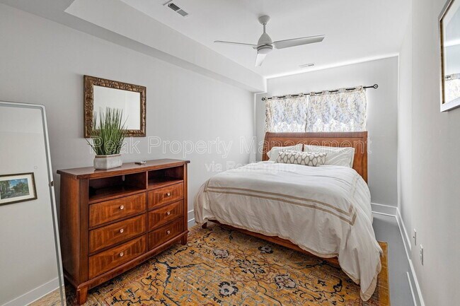 Building Photo - 3120 N Street