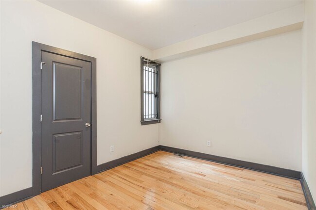 Building Photo - 4 br, 2 bath Duplex - 1707 ARLINGTON ST Un...