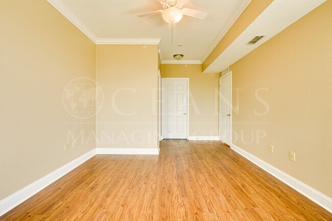 Building Photo - GORGEOUS Waterfront Condo in South Daytona