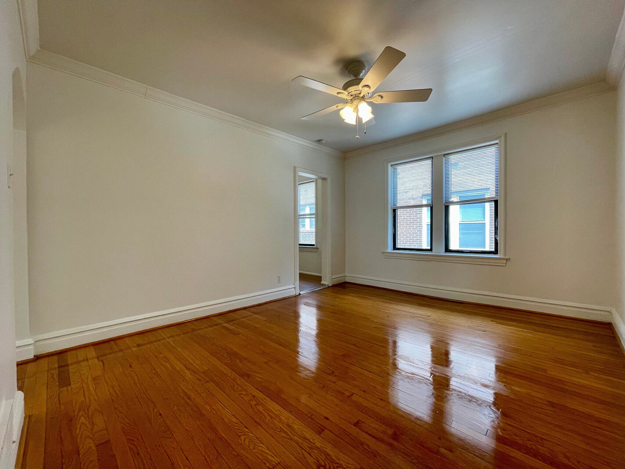 Building Photo - 6238 Southwood Ave