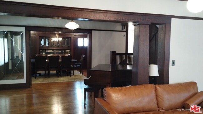 Building Photo - 2656 Van Buren Pl