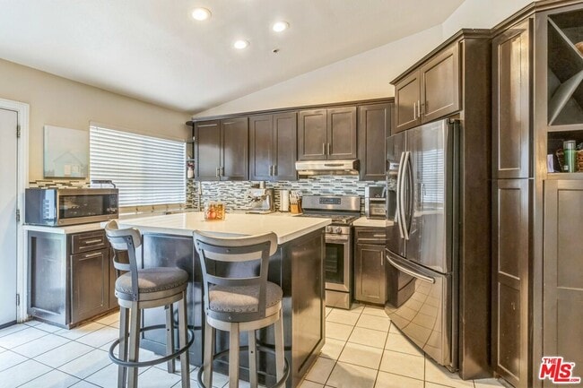 Building Photo - 2619 W Windhaven Dr