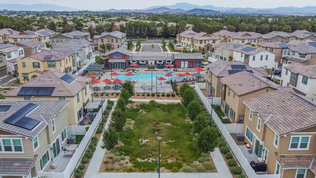 Building Photo - Brand-new must-see 3-bedroom/2.5-bath near...