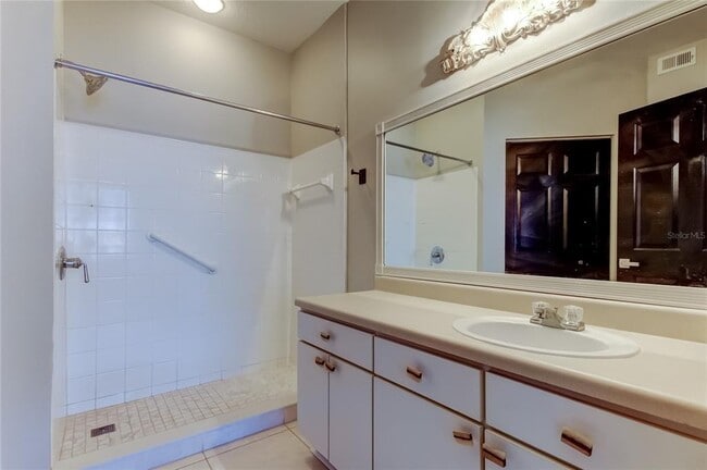 Building Photo - 9750 Lake Chase Island Way