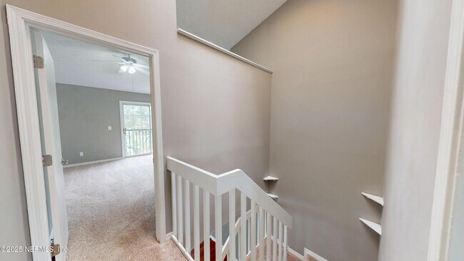 Building Photo - 322 Sunrise Cir