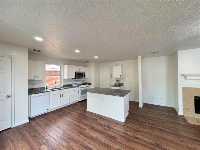Building Photo - 7305 Marsland Ln