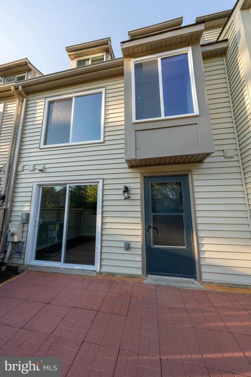 Building Photo - 9377 Chadburn Pl