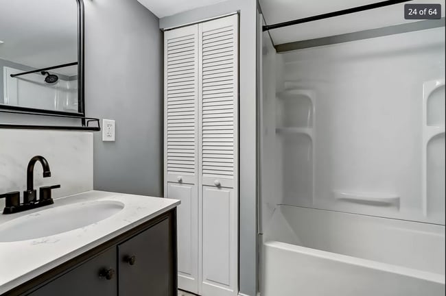 Building Photo - 6858 Lockridge Dr NW