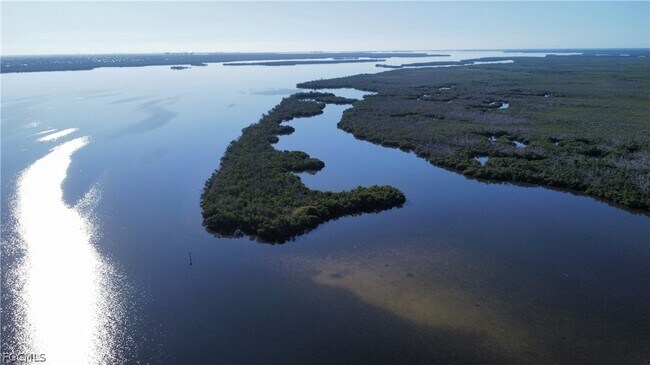 Building Photo - 4743 Pine Island Rd