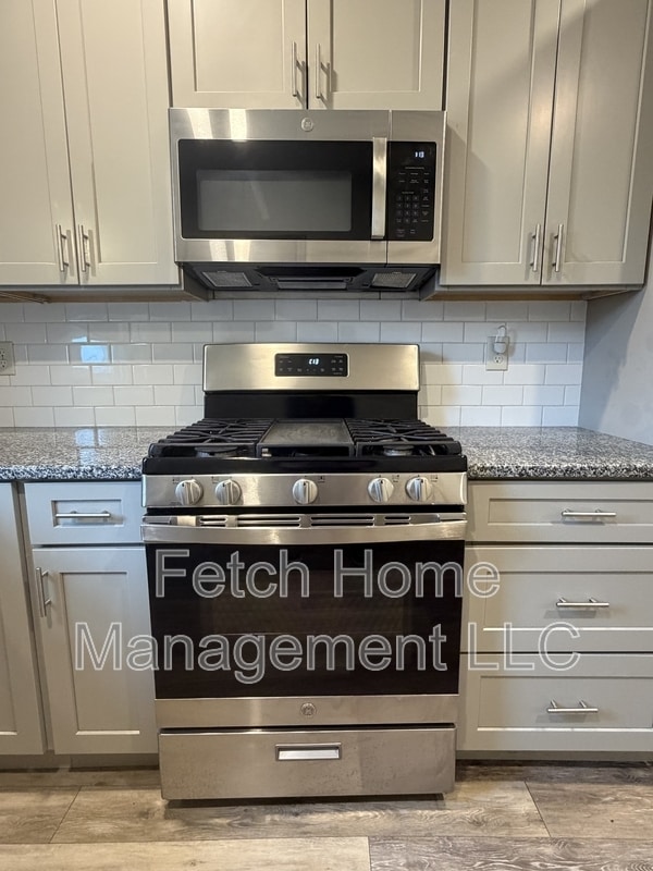 Building Photo - 34 N Lee St