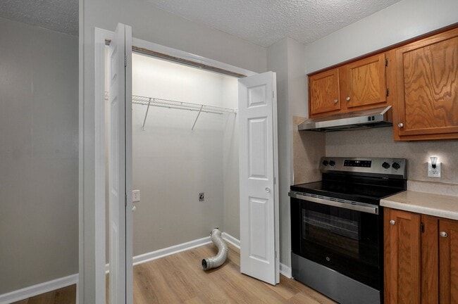 Building Photo - Charming 3 bedroom house in Springfield,MO!