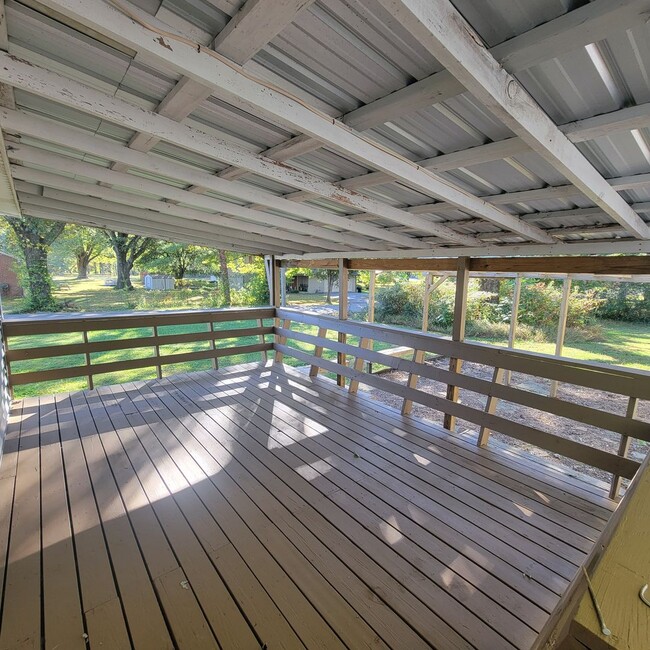 Building Photo - 3/1 Single Family Home- Cookeville City Li...