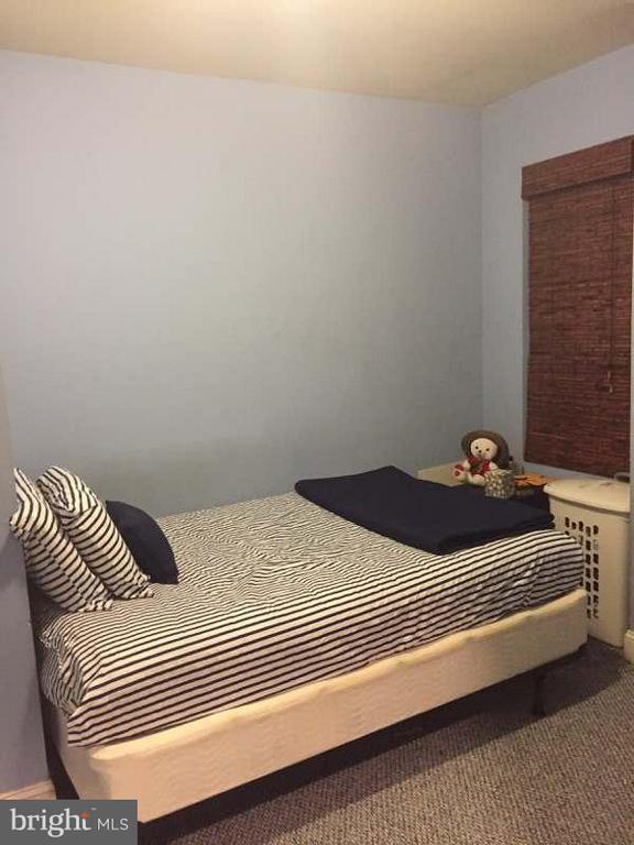 Building Photo - 820 K St NE